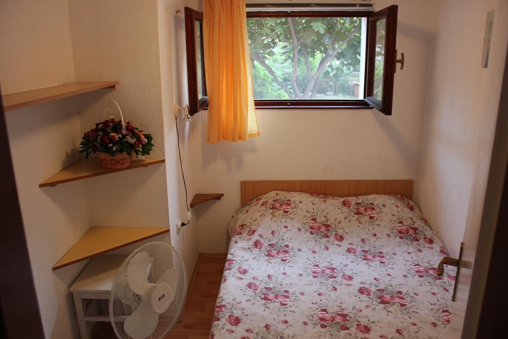 Apartments Toni Trogir Chambre photo