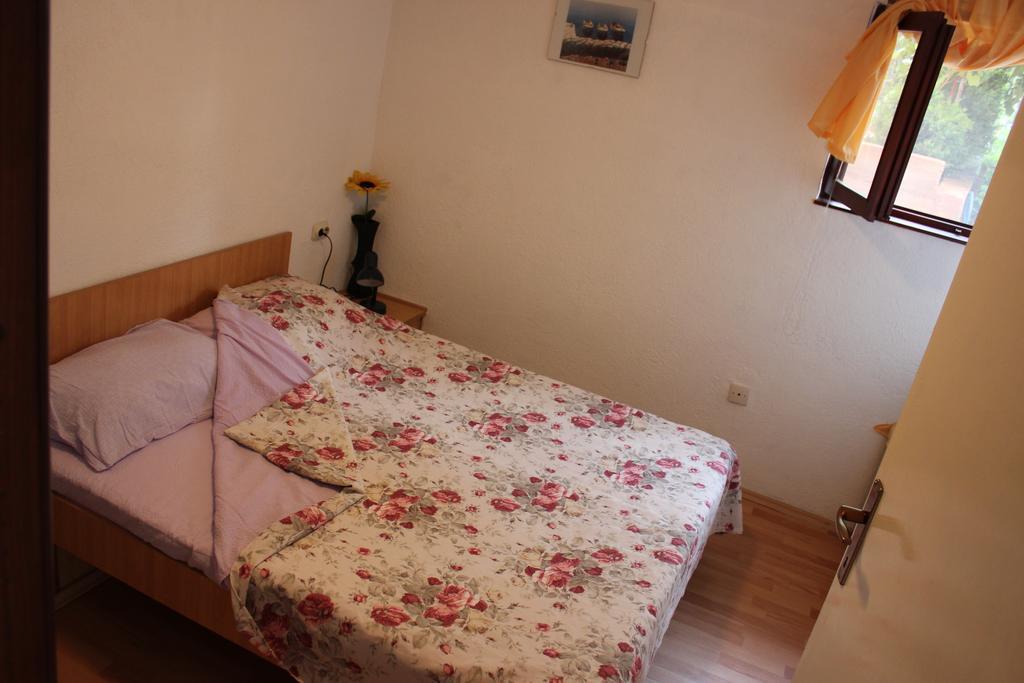 Apartments Toni Trogir Chambre photo