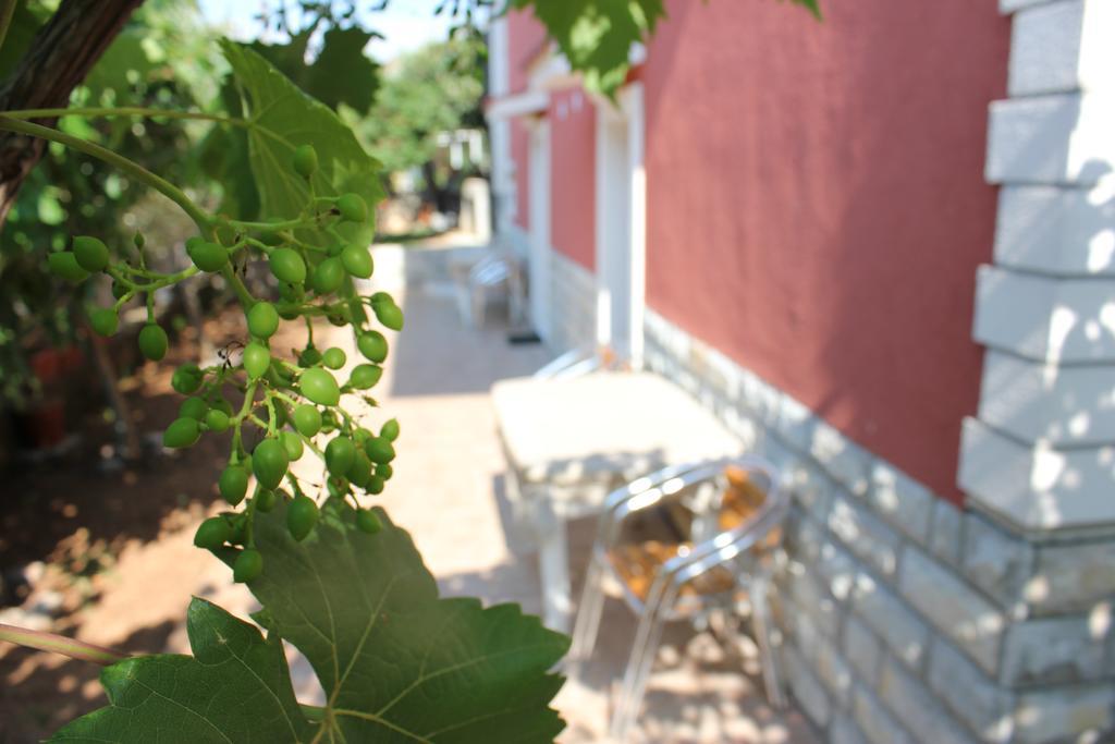 Apartments Toni Trogir Chambre photo